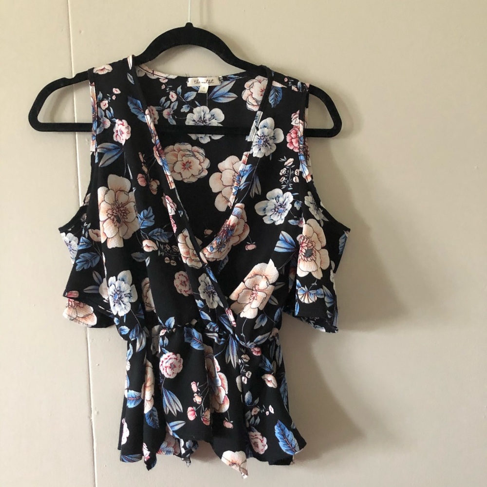 Floral wrap top - Picture 1 of 2